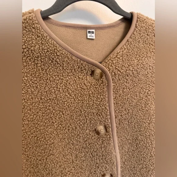 UNIQLO Sherpa with Fleece Lined Button-Down Jacket, Taupe, Small - Picture 2 of 5